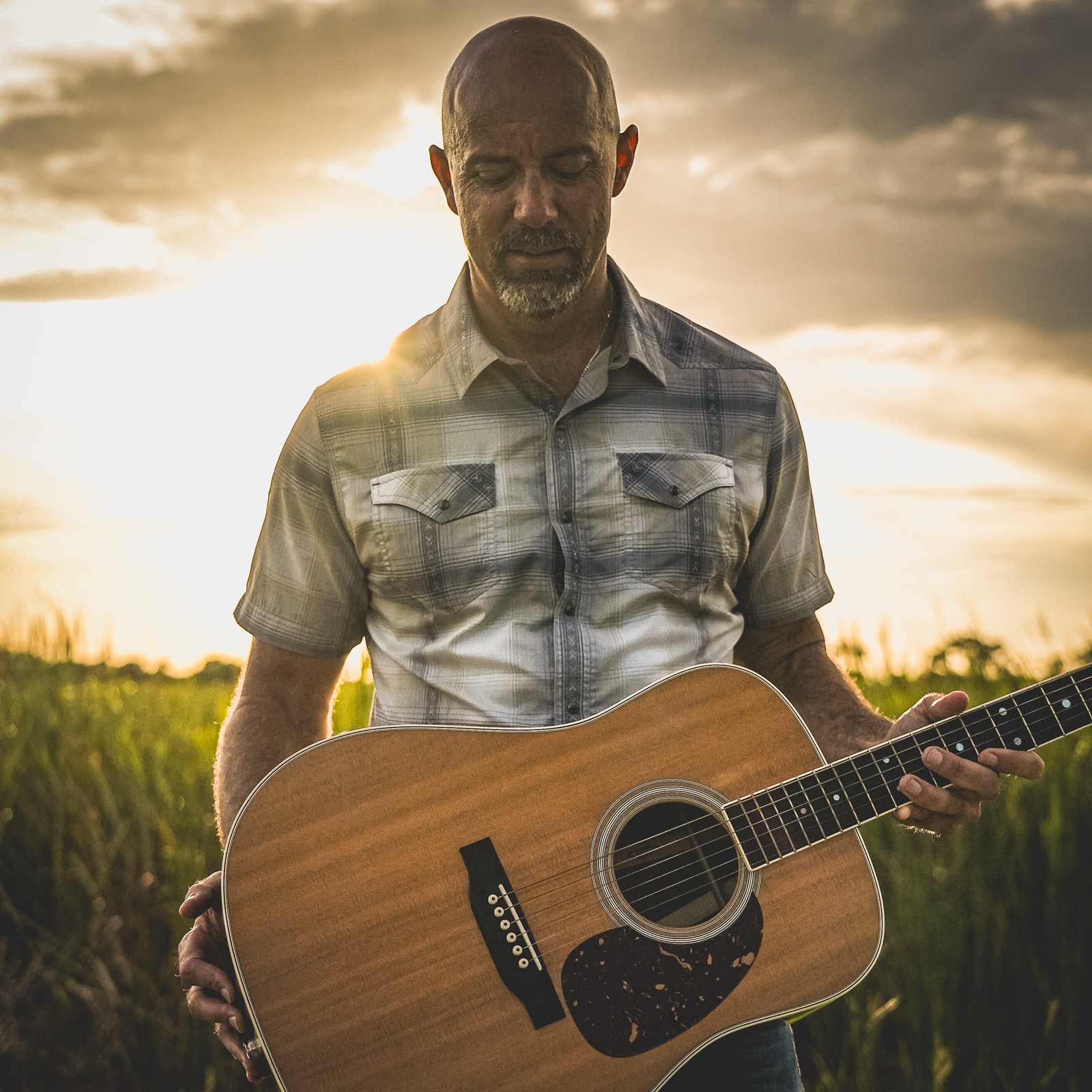 Behind-the-scenes from a single-location music video shoot